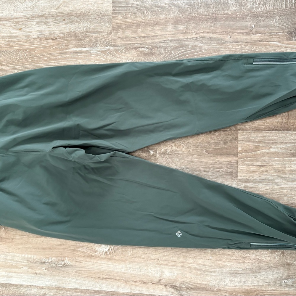Lululemon Olive Green Joggers men’s xs